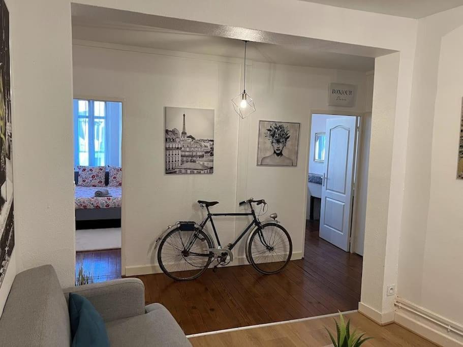 Le Comte Est Bon, Quartier Antiquaires Apartment Dijon Luaran gambar