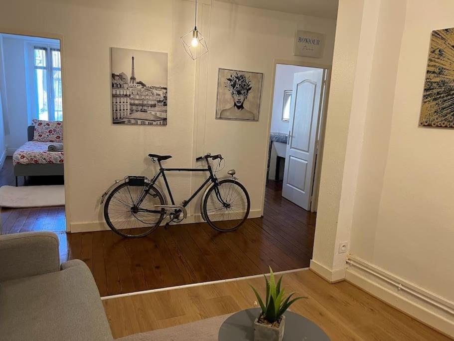 Le Comte Est Bon, Quartier Antiquaires Apartment Dijon Luaran gambar